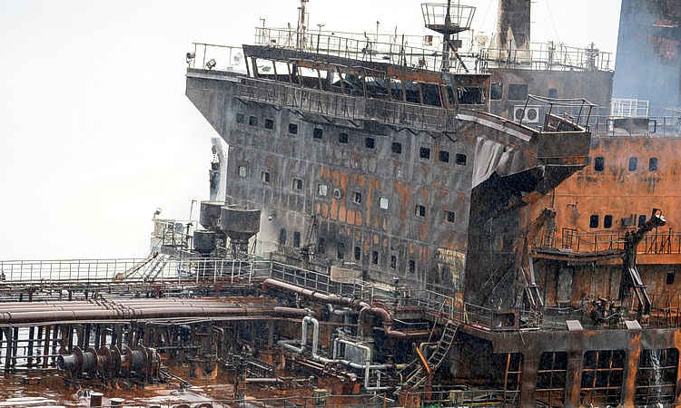 Iran tells UN: 'non-hostile' ships  can transit the Strait of Hormuz